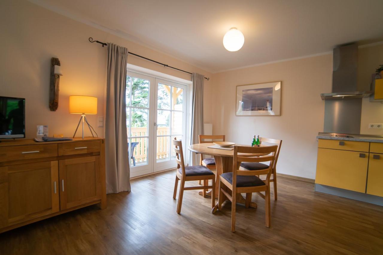 Haus Stoertebeker Appartements - Hotel Garni, Seebad Lubmin Εξωτερικό φωτογραφία